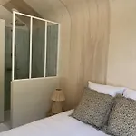 La *
